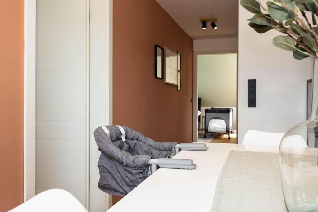 Luxury Apartment On The Rhein ビュージンゲン・アム・ホッホライン エクステリア 写真