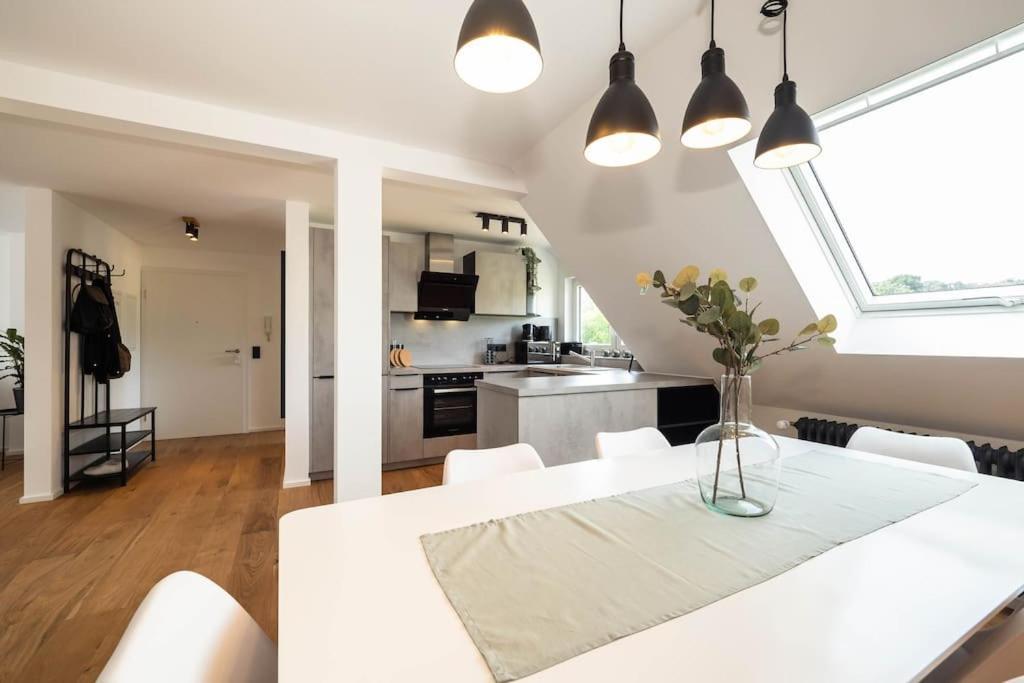 Luxury Apartment On The Rhein ビュージンゲン・アム・ホッホライン エクステリア 写真